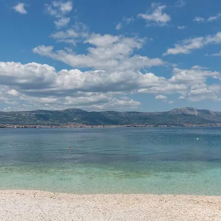 In Arbanija With Sea View, Terrace, Air Conditioning, Wifi 5139-5 Apartman